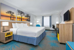 Days Inn & Suites by Wyndham Cabot